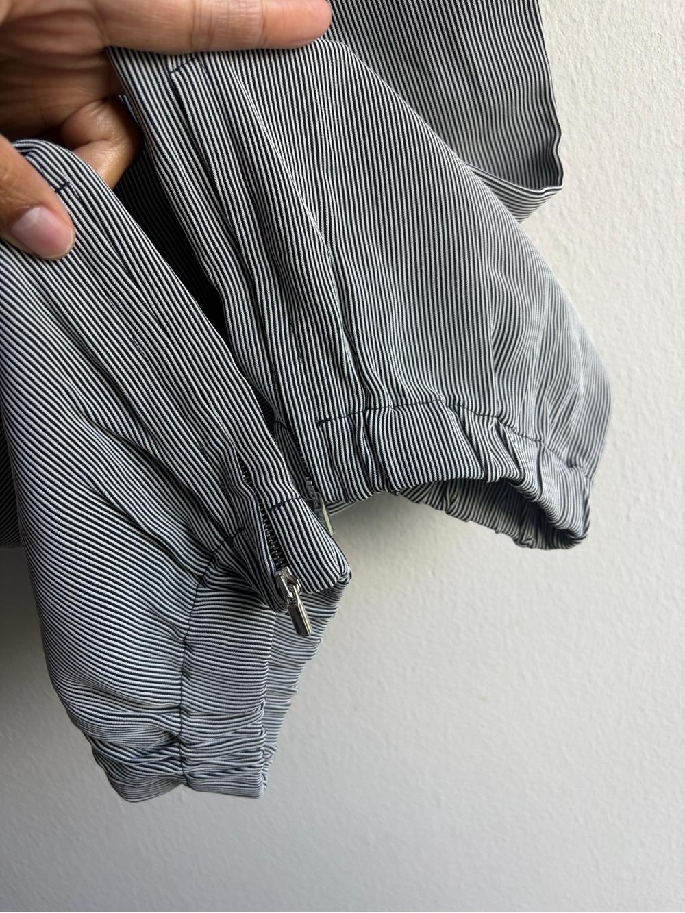 MaxMara Light Gray Drawstring Cuff Joggers - Picture 7 of 9